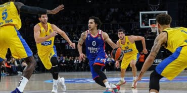 efes-maccabi-ye-fark-atti