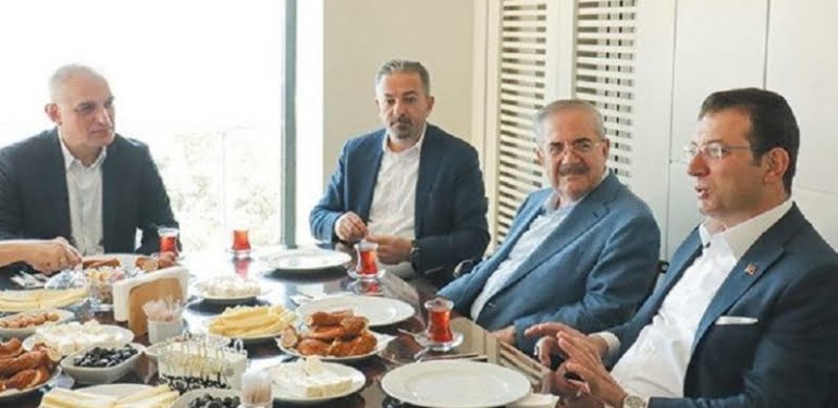 İmamoğlu, yandaşların ricasını kırmadı: Nuri Pakdil repertuvara giriyor