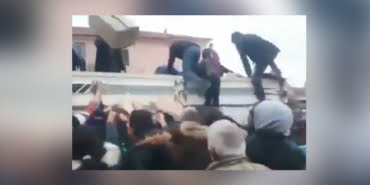 elazigda-tepkilere-neden-olan-yardim-dagitimini-yapan-pkkli-cikti-veryansintv