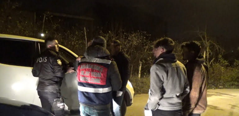 Elleri kelepçeli halde hastaneden kaçtı! Her yerde aranıyor