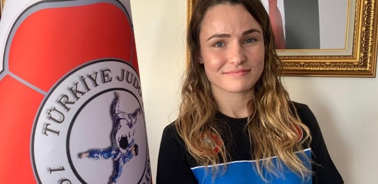 ‘Ellerimi havada, madalyayı boynumda göreceksiniz’