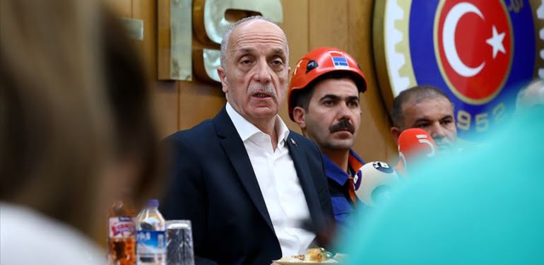 ‘Kıdem tazminatı yıllardır dökülen terin karşılığıdır’
