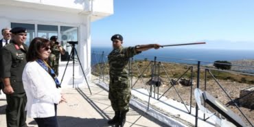 Yunan Cumhurbaşkanı'ndan tahrik: Eşek Adası'nı ziyaret etti (DHA)