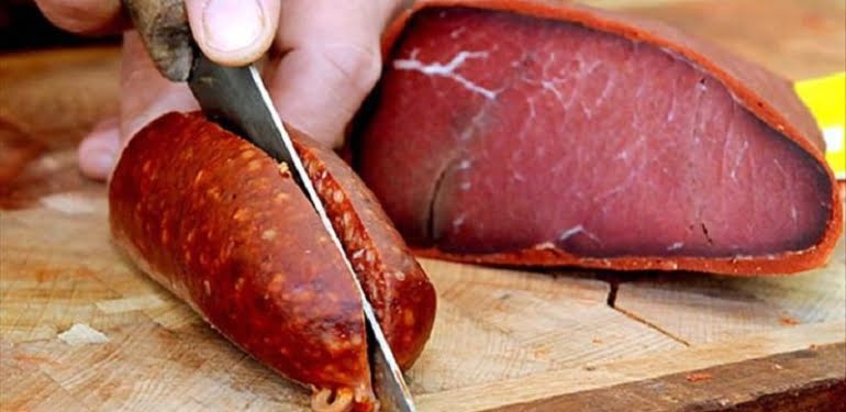 ‘Gurme’ dediler at eti çıktı! Yediğimiz içtiğimiz sahte