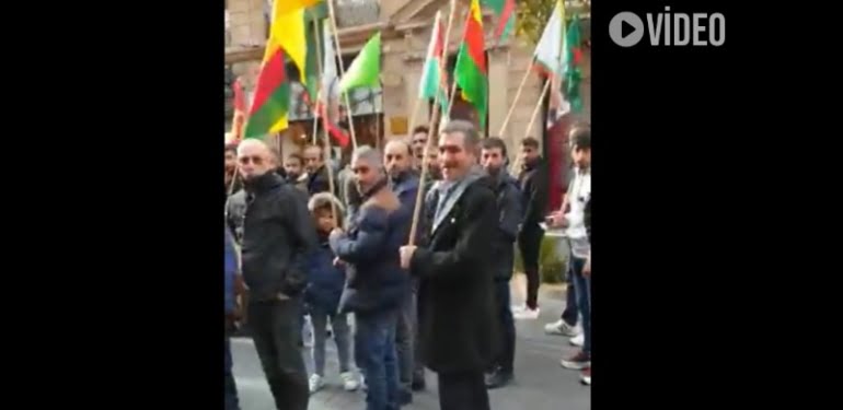 VİDEO- Fransa’nın göbeğinde yüzlerine bağırdı: Teröristler!