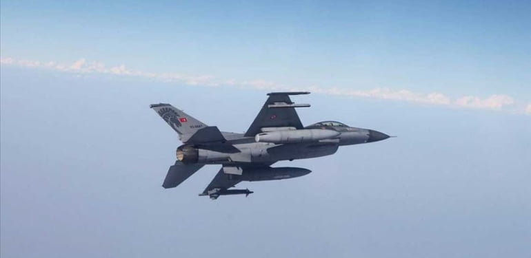f16