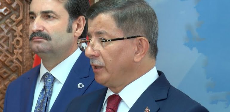AKP’den Davutoğlu’na çok sert yanıt: Kibir bataklığında