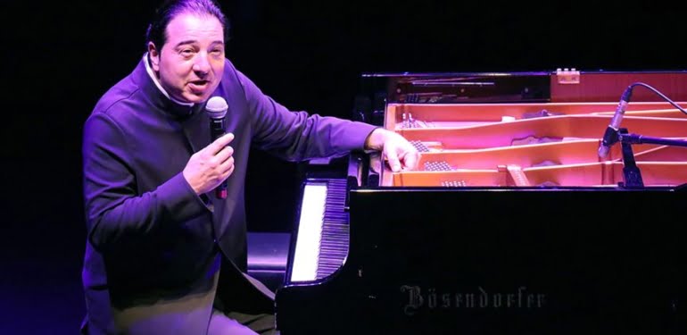 Fazıl Say ENKA Açık Hava Tiyatrosu’nda konser verdi