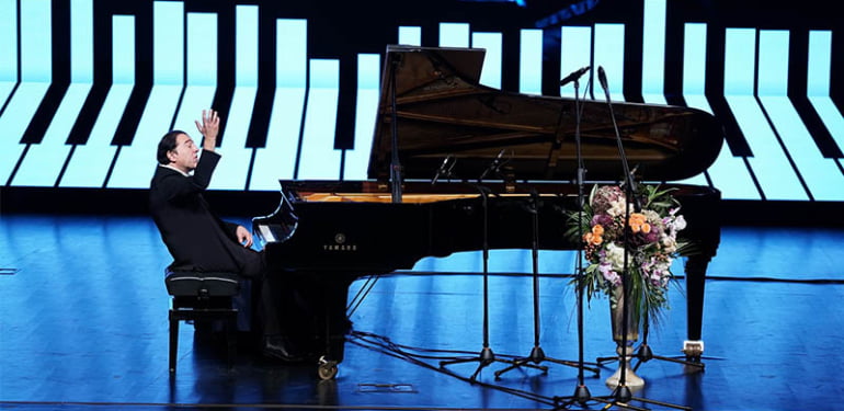 Fazıl Say İstanbul Okan Üniversitesi’nde konser verdi
