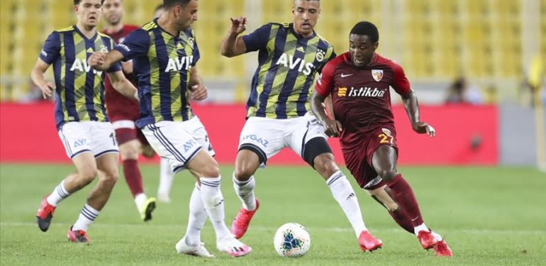 Fenerbahçe iki dakikada kazandı