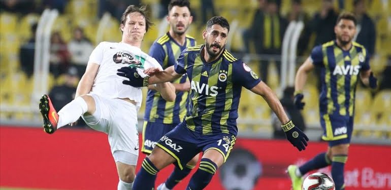 Fenerbahçe yarı finalde