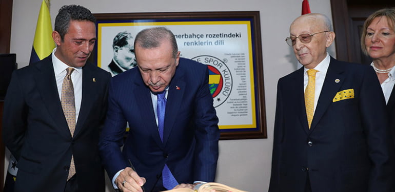 Cumhurbaşkanı Erdoğan Fenerbahçe kongresinde