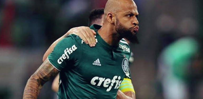 Galatasaray çareyi buldu: Felipe Melo dönüyor!