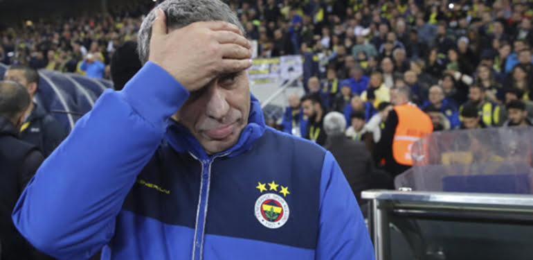 Fenerbahçe kampında kriz