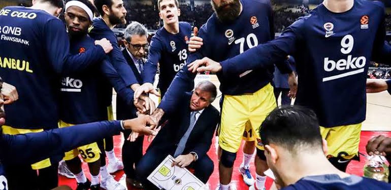 Fenerbahçe Beko deplasmanda Olympiakos’u mağlup etti