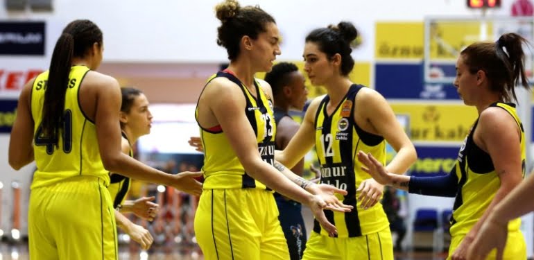fenerbahce-den-tarihi-fark