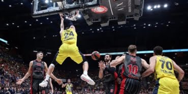 fenerbahce-italya-dan-boynu-bukuk-ayrildi