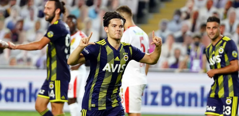 Fenerbahçe evinde 3 puanı aldı