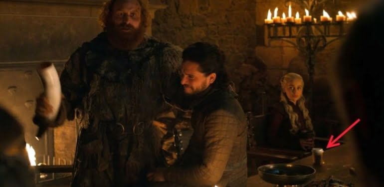 Game of Thrones yaratıcıları meşhur kahve bardağının sırrını açıkladı