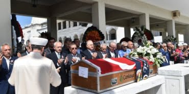 gazeteci-nahit-duru-ankarada-topraga-verildi_9017_dhaphoto3-e1568556879100