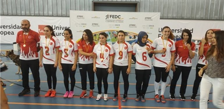 goalball-kadin-milli-takimi-ispanyada-sampiyon_7487_dhaphoto1