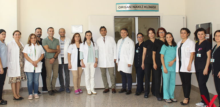 Gün ışığı görmeden 14 gün organ nakli yaptılar