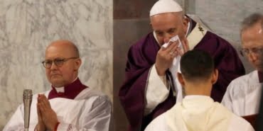 gundeme-bomba-gibi-dusen-iddia-papa-francis-koronaviruse-yakalandi