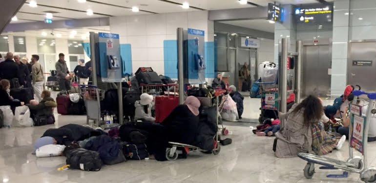 Sabiha Gökçen Havalimanı'nda uçağın pistten çıkması