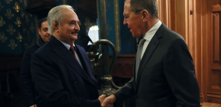 Rus heyet, Libya'nın doğusundaki silahlı güçlerin başındaki Hafter'le görüştü