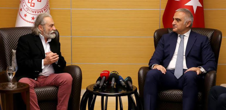 Bakan Mehmet Nuri Ersoy, Haluk Bilginer’le bir araya geldi