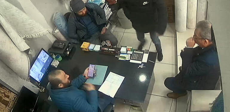 Esnafın korona korkusu: Müşteri dükkanda hapşırınca ortalık karıştı