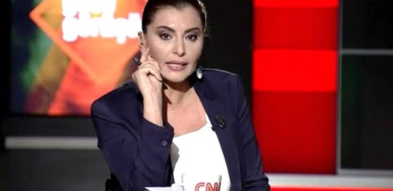 Hande Fırat programın ortasında rahatsızlandı