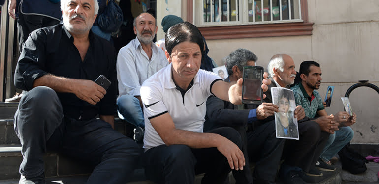 hdp-ailelerin-eylemi