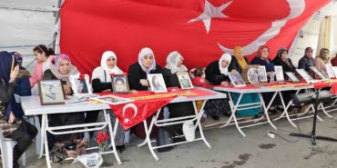 hdp-onundeki-eylemde-142nci-gun-aile-sayisi-73-oldu_7174_dhaphoto5
