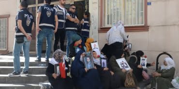hdp-onundeki-eylemde-17nci-gun-aile-sayisi-42-oldu6