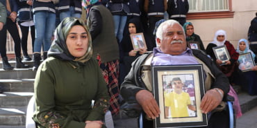 hdp-onundeki-eylemde-183uncu-gun-aile-sayisi-110-oldu_6173_dhaphoto1