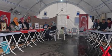 hdp-onundeki-eylemde-95inci-gun_1539_dhaphoto2