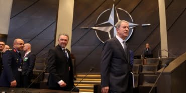 Milli Savunma Bakanı Akar, NATO Karargahı'nda