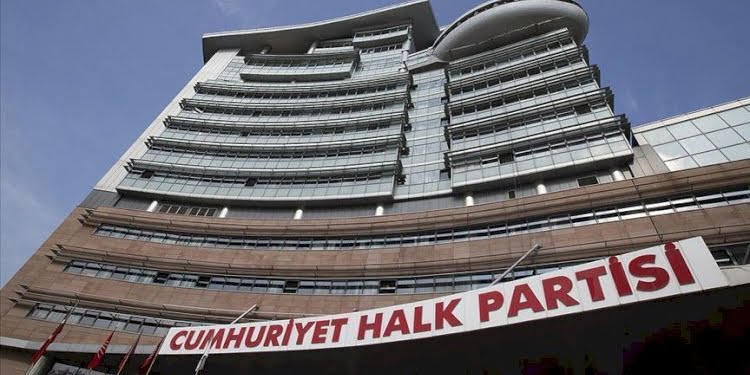 CHP, çoklu baro düzenlemesini AYM’ye taşıyor
