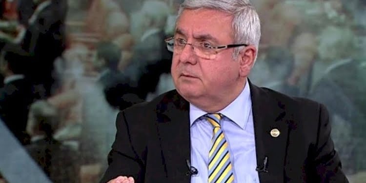 ‘Elimizde isimler var’ diyen Metiner hakkında suç duyurusu