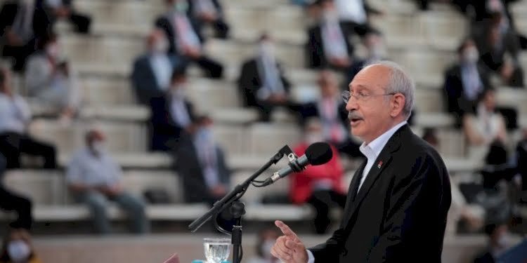 Tek aday Kılıçdaroğlu 1251 oyla yeniden genel başkan