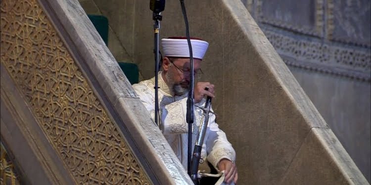 Atatürk olmasa Ayasofya’ya Pontus bayrağı asılacaktı!