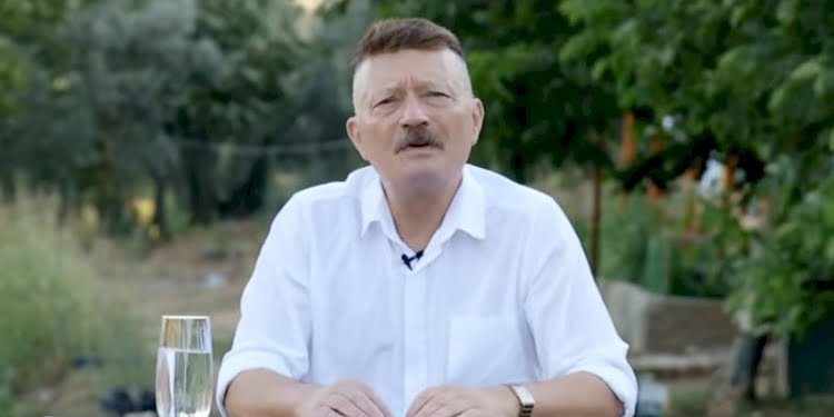 Hasan Atilla Uğur:  Üçüncü seçenek var birbirimize güvenelim