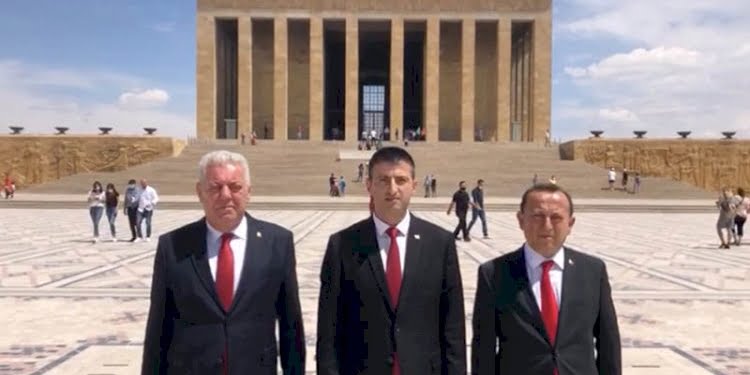 Üç Atatürkçü vekil Kılıçdaroğlu’na başkaldırdı