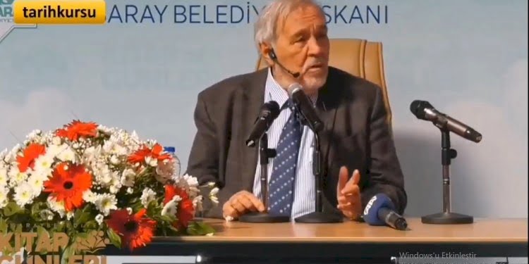İlber Ortaylı, ‘Fesli’yi eleştirirken mikrofon kalkmıştı… AA’dan açıklama geldi