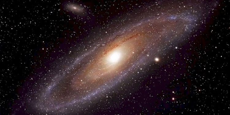 NASA, Andromeda galaksisinin etrafındaki devasa haleyi ilk kez haritalandırdı