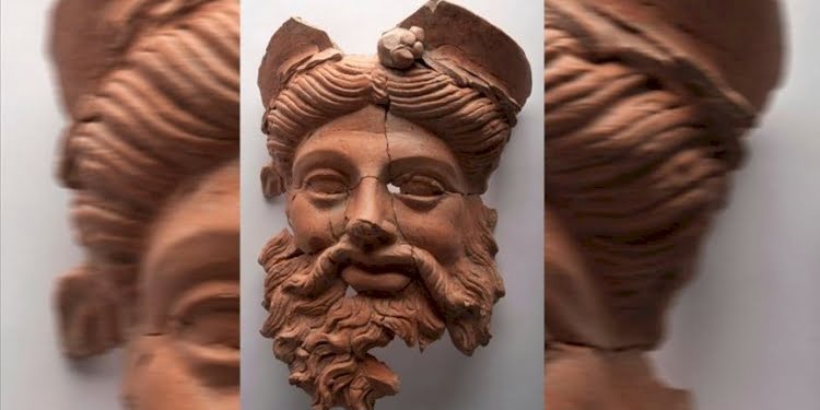 Daskyleion kazısında milattan önce 4. yüzyıldan kalma ‘mask’ bulundu