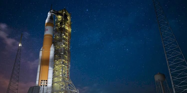 NASA, Mars’a düzenleyeceği ilk insanlı uzay uçuşunda neler göndereceğini duyurdu