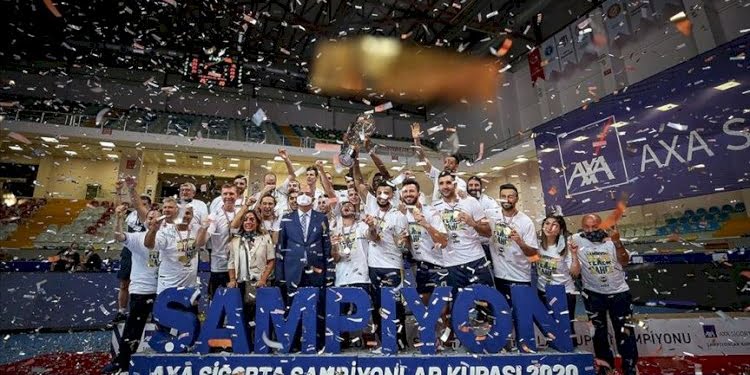 AXA Sigorta Erkekler Şampiyonlar Kupasının sahibi Fenerbahçe