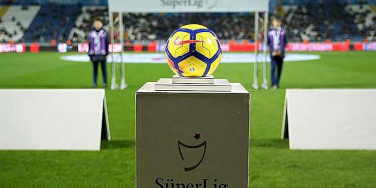 Süper Lig’de şok istifa